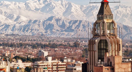 El aeropuerto de Rosario sumó un nuevo destino doméstico: Mendoza